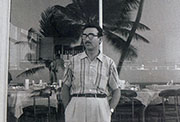 Antonio Rodríguez Huéscar en San Juan de Puerto Rico hacia 1958.