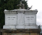 Mausoleo de los Silva en el Cementerio Central de Bogotá (Foto: Baiji)
