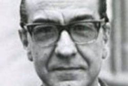 Alberto Ullastres (Madrid, 1914-2001), ministro de comercio (1957-1965), fue uno de los encargados del Plan Nacional de Estabilización Económica. Entre 1964 y 1976 fue Embajador de España ante las instituciones europeas y su labor fue decisiva para la firma del Acuerdo Económico Preferencial de 1970.