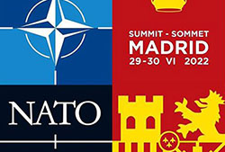 Cartel de la cumbre de la OTAN que se celebra en Madrid, 29 y 30 de junio de 2022, con motivo del 40 aniversario de la adhesión de España a la Alianza Altántica.