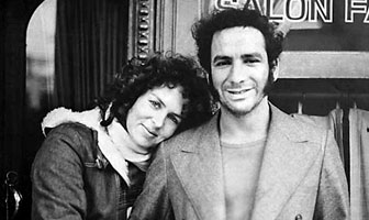 Luis Hernández y Betty Adler durante la estancia del poeta como paciente de la Clínica García Badaracco de Buenos Aires en agosto de 1977 (Fuente: Archivo familia Hernández)